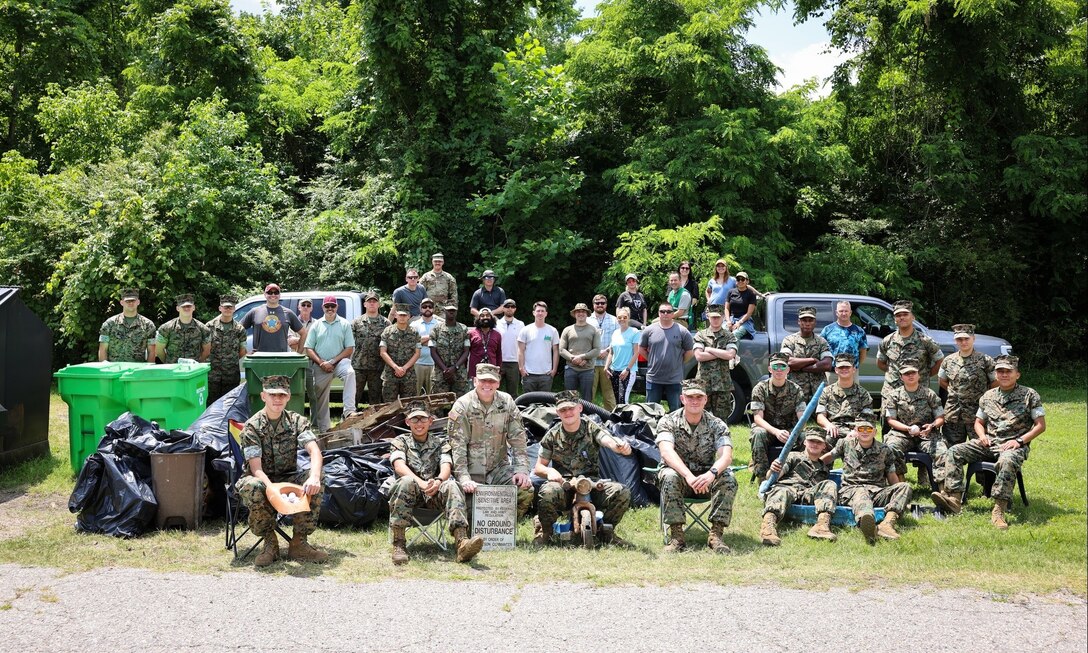 Fort Barfoot leadership joins Fort Gregg-Adams cleanup effort