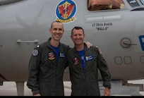 The “Bluetails” of Airborne Command & Control Squadron (VAW) 121, stationed aboard Naval Station Norfolk, held a change of command ceremony, June 27, to mark a transition of command leadership. During the change of command event, Cmdr. Brad Weiland, (right) a native of Northridge, California, assumed all duties and responsibilities as VAW-121 commanding officer from Cmdr. Matthew Campbell, (left) a native of Cleveland, Tennessee. (U.S. Navy photo by Aircrew Survival Equipmentman 2nd Class Richard Warren)