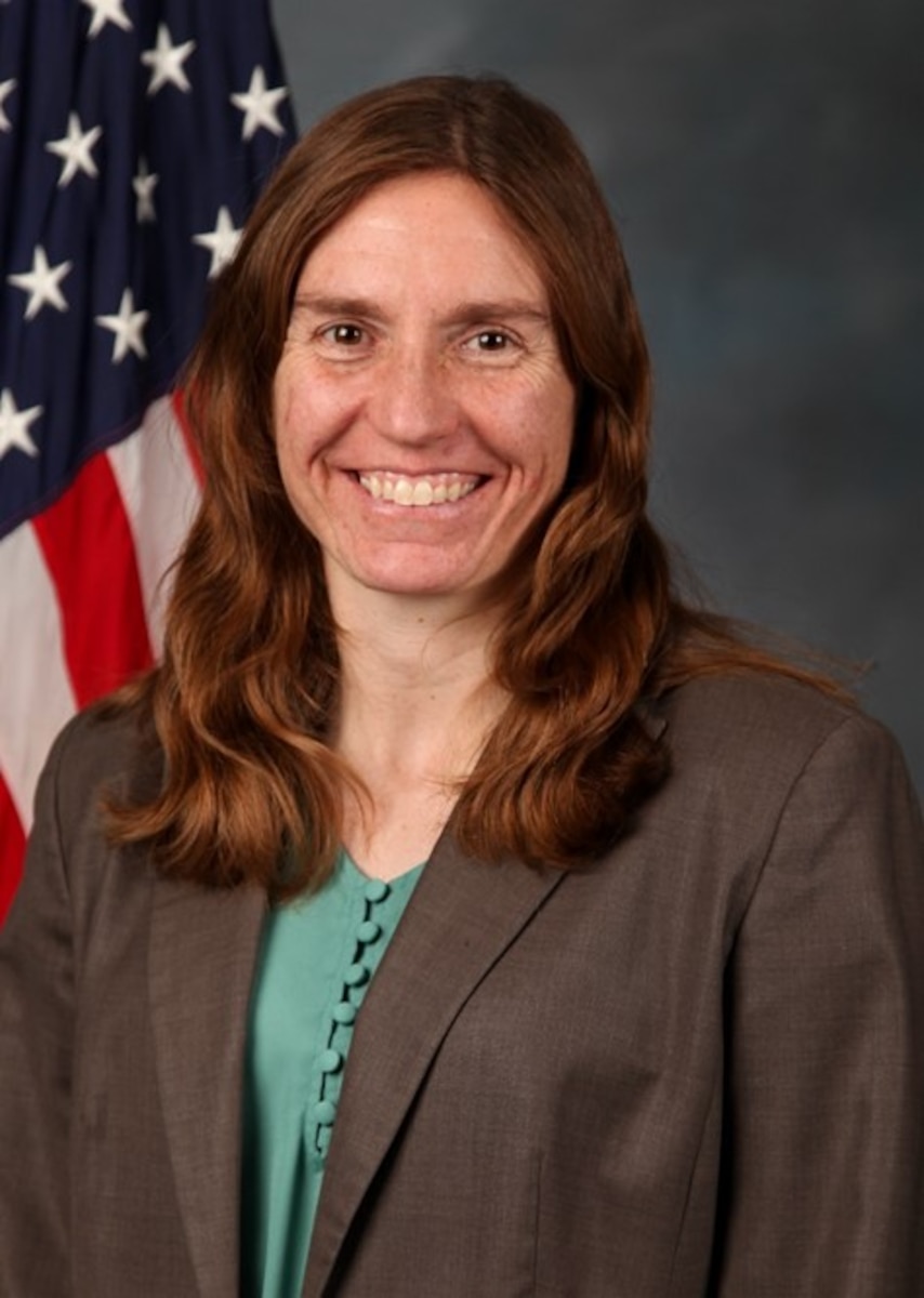 This is the official portrait of Erin N. Pettyjohn.