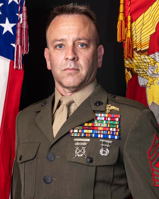 Master Gunnery Sergeant Andrew D. McCurry > Marine Forces Special ...