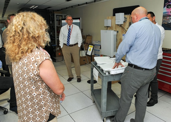 Naval Information Warfare Command (NIWC) Atlantic’s Assured Real-time Communications (ARC) Laboratory team hosted a familiarization visit from NIWC Atlantic Executive Director Peter Reddy in the team's ARC 5G lab on Naval Station Norfolk.