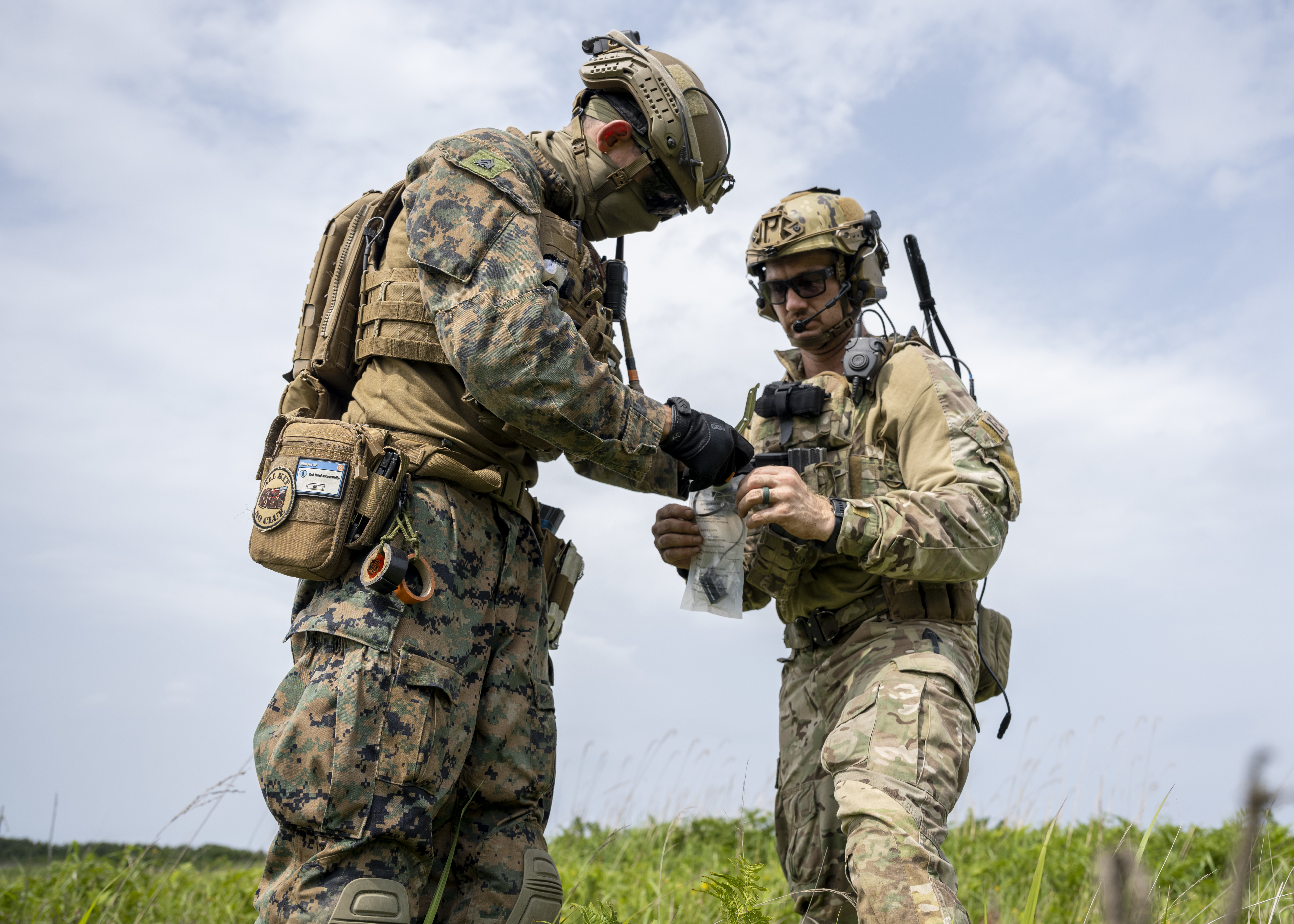 Air Force, Marines EOD train together in Tanuki Bandit 24