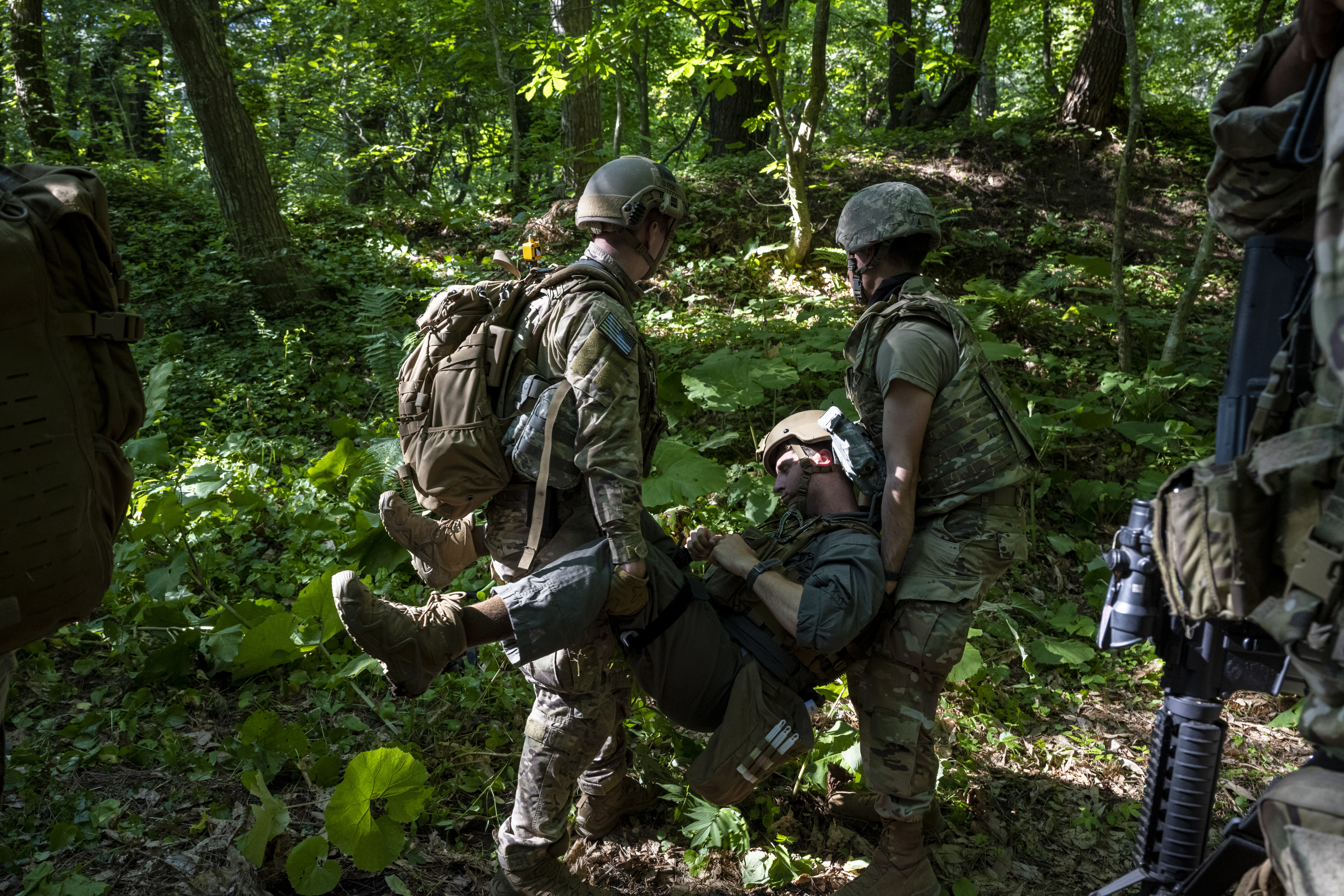 Air Force, Marines EOD train together in Tanuki Bandit 24