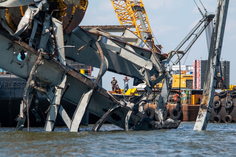 Army Chief of Engineers Details Efforts to Reopen Baltimore Port