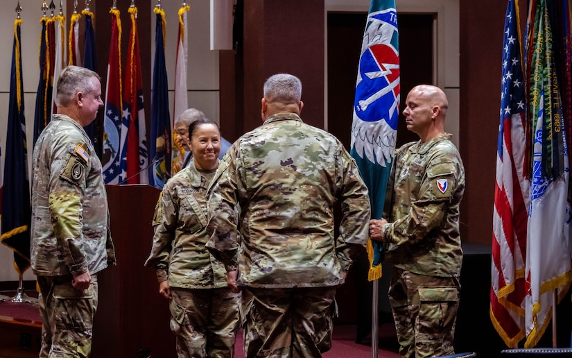 Robinson takes over as AMCOM commander, O’Connor heads to Pentagon for ...