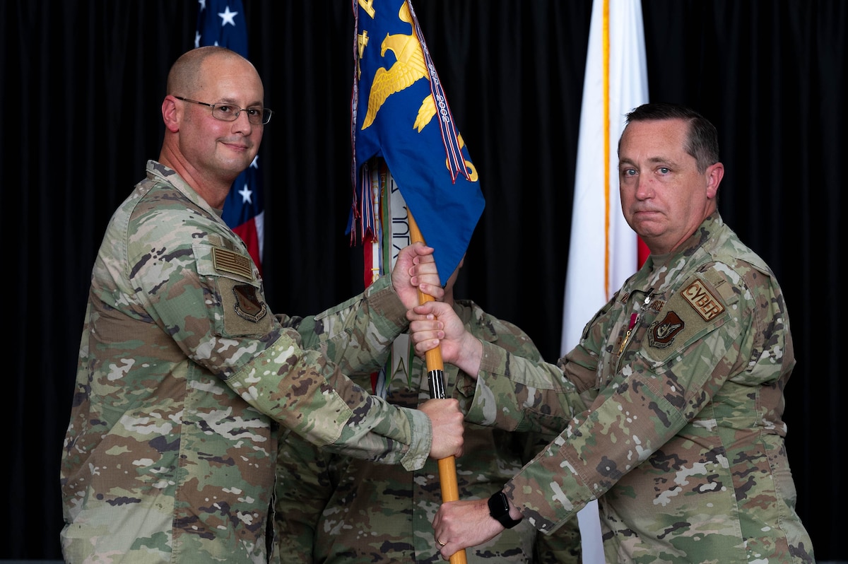 374th Mission Support Group change of command > Yokota Air