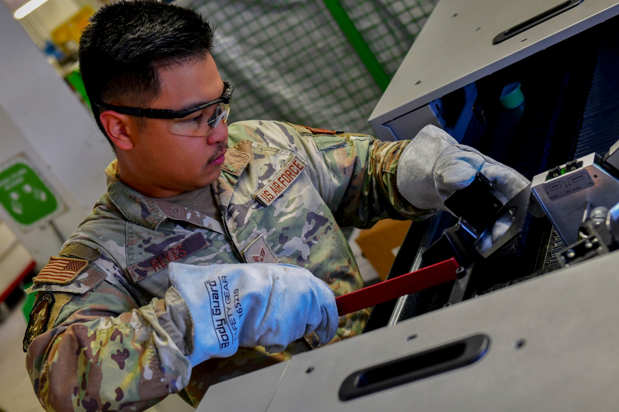 airmen working
