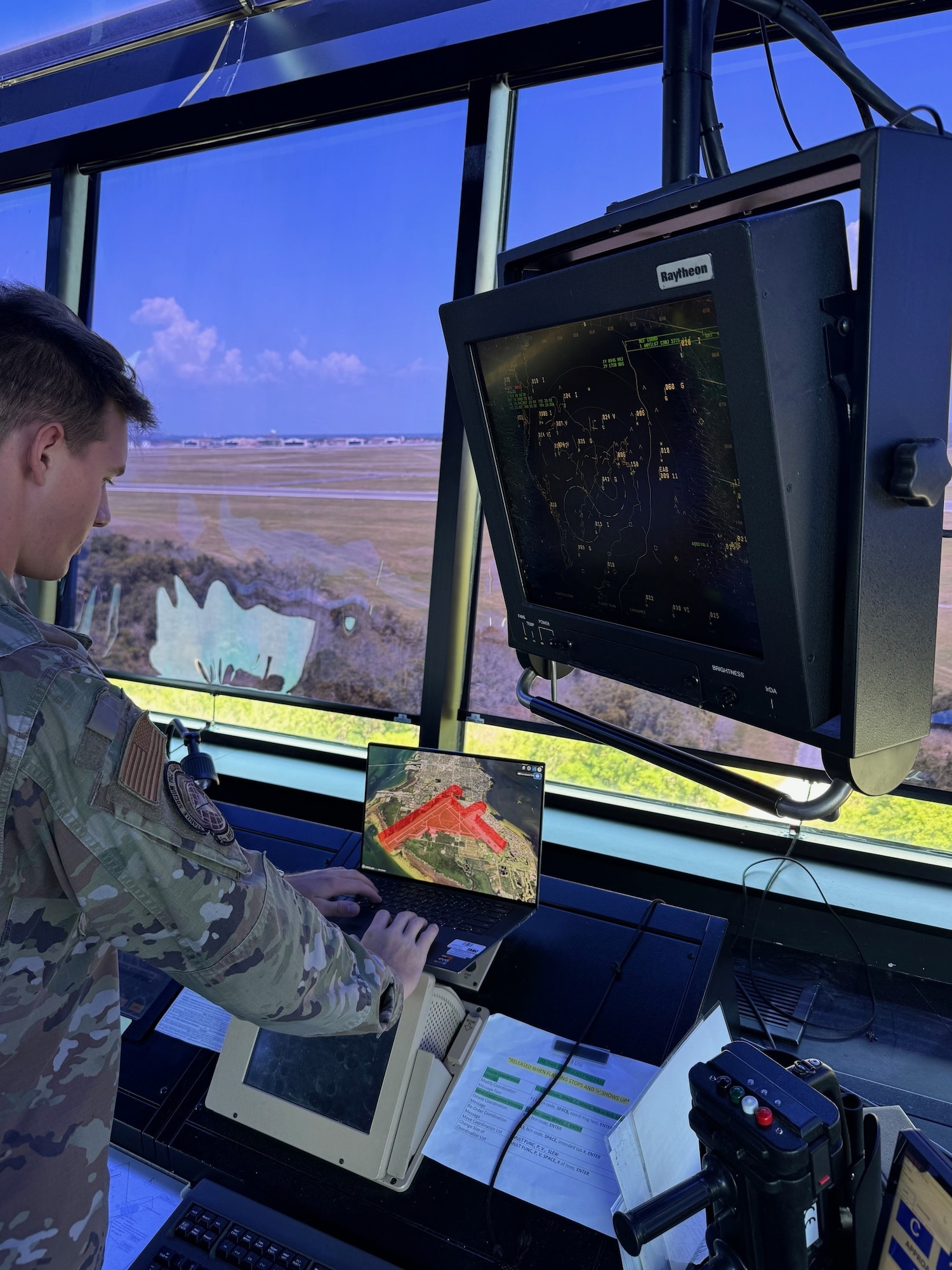 MacDill Air Force Base, Florida – Senior Airman Brooks Dingman, 6th Operations Group air traffic controller, or ATC, uses Collaborative Low-Altitude Unmanned Aircraft System Integration Effort, or CLUE, June 6, 2024, to establish constraint to let small Unmanned Aircraft System, or UAS, operators know where ATC approval is required to fly drones at MacDill Air Force Base in Florida. The Air Mobility Command, in collaboration with the Air Force Research Laboratory, or AFRL, Information Directorate, is evaluating the AFRL CLUE UAS Traffic Management system on the base. (U.S. Air Force courtesy photo)