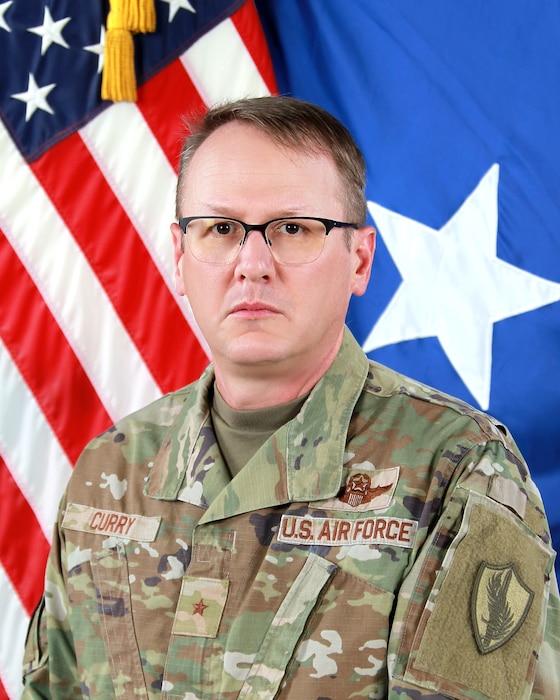 Official photo of Brig. Gen. Michael D. Curry.
