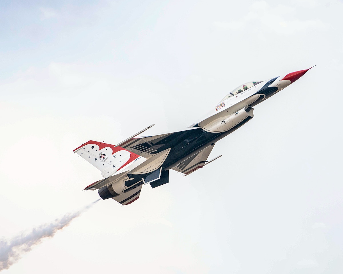 A United States Air Force (USAF) Thunderbirds Air Demonstration Squadron “Thunderbird” performs a solo maneuver during the 18th annual California Capital Airshow at Mather Airport, California, July 13, 2024.