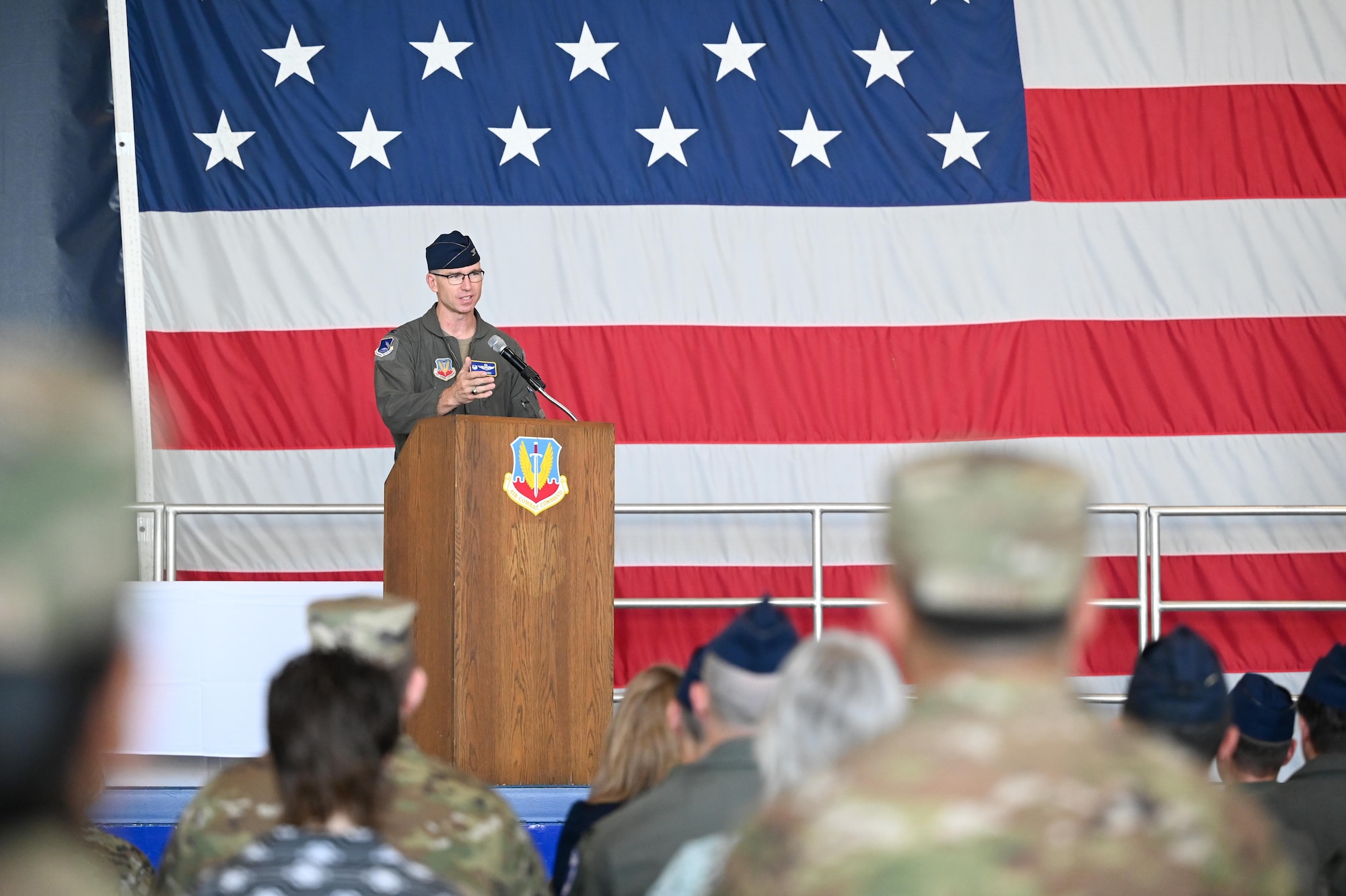 Col. Galloway delivers a speech to a crowd.