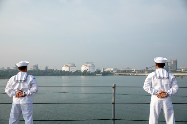 240717-N-XL529-1006
PORT KLANG, Malaysia (July 17, 2024) - Sailors aboard the U.S. 7th Fleet flagship USS Blue Ridge (LCC 19) man the rails as the ship arrives in Port Klang, Malaysia for a scheduled port visit, July 17, 2024. 7th Fleet is the U.S. Navy's largest forward-deployed numbered fleet, and routinely interacts and operates with allies and partners in preserving a free and open Indo-Pacific region. (U.S. Navy photo by Lt. j.g. Sarah Merrill)