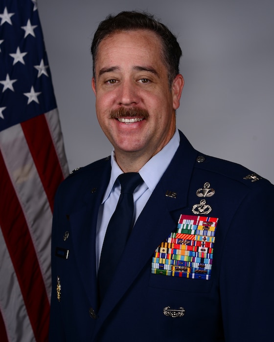 Col Glenn Cameron Official Photo