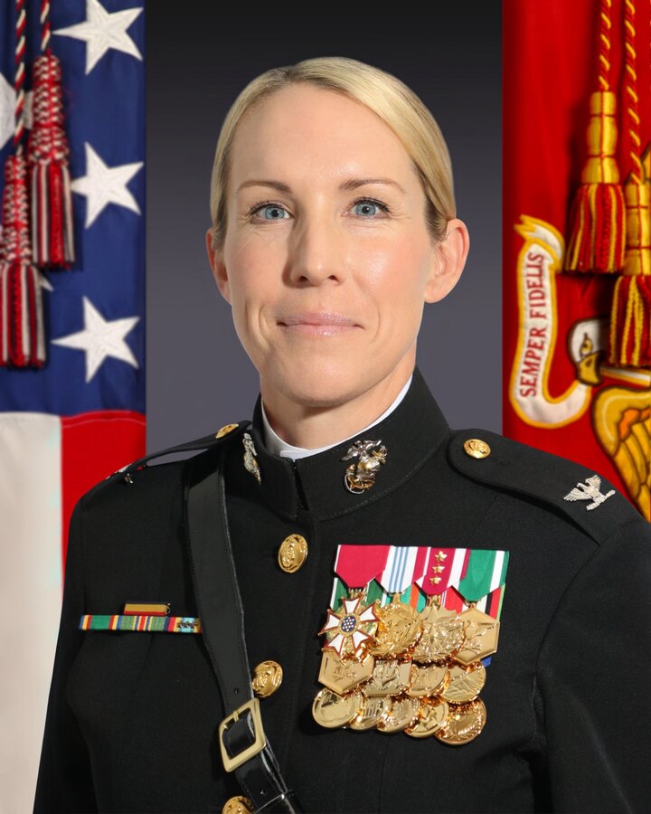 Biography photo of Col Batson