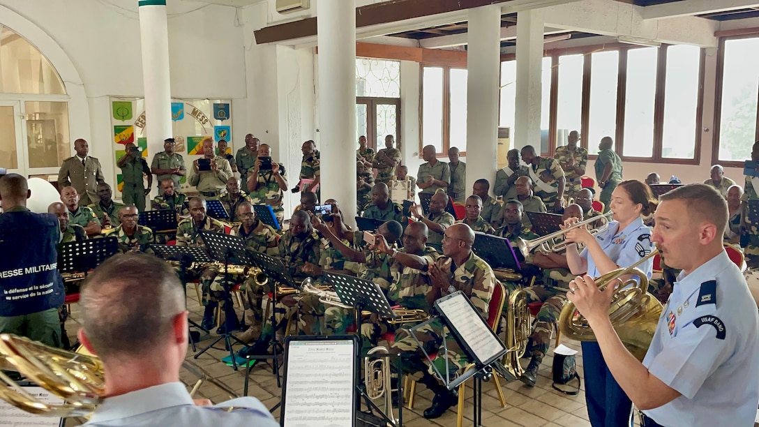 U.S. Air Forces in Europe-Air Forces Africa Band brass quintet “Five Star Brass” rehearses with Congolese Army Band Brazzaville for a joint concert at the Memorial Pierre Savorgnan de Brazza. The USAFE-AFAFRICA Band serves as a bridge to increase our cultural ties and enrich the partnerships between the U.S. and Republic of the Congo through music. (U.S. Air Force photo by 2Lt Jay Sconyers)