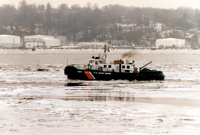 One of the U.S. Coast Guard's small harbor tugs, the CGC Line (WYTL 65611), breaks ice on the Hudson River.