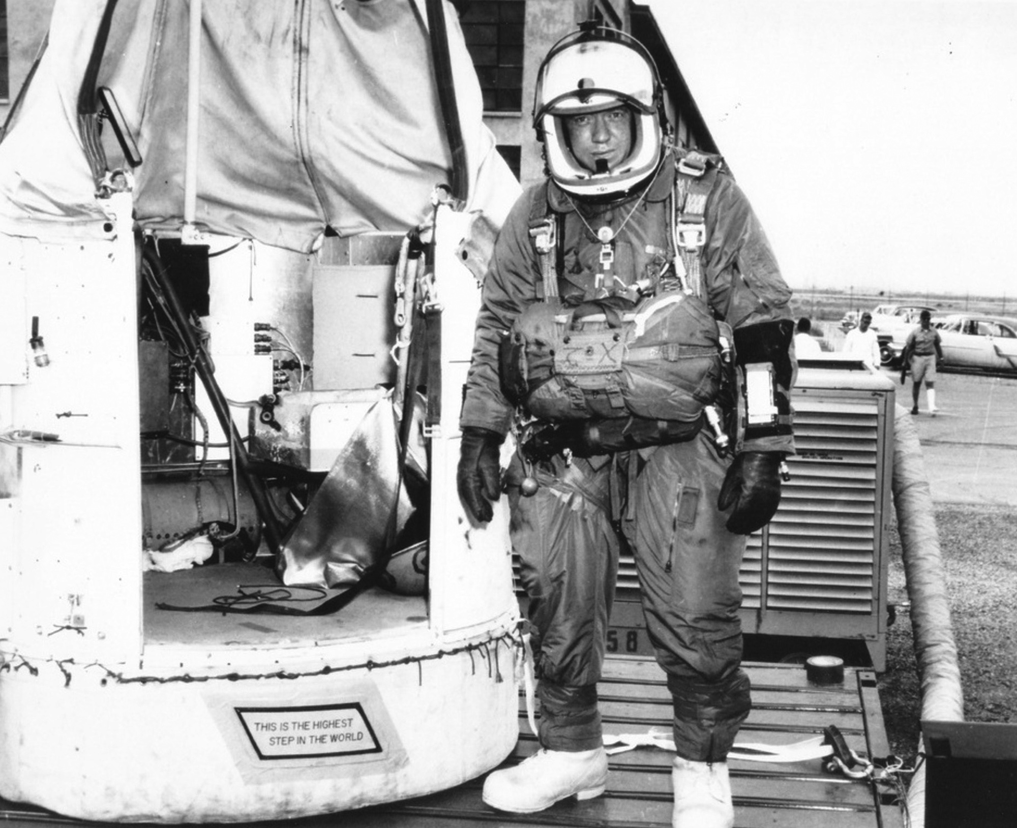 Joseph Kittinger next to the Excelsior gondola on June 2, 1957. USAF