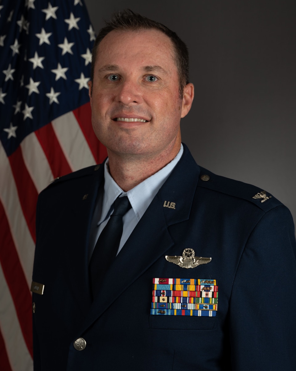 Col. Mullin Official Photo