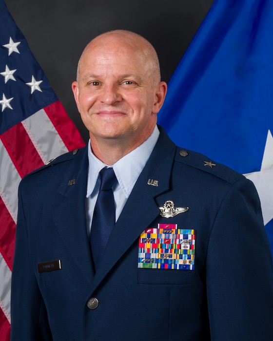 Official photo of Brig. Gen. Joshua Padgett.