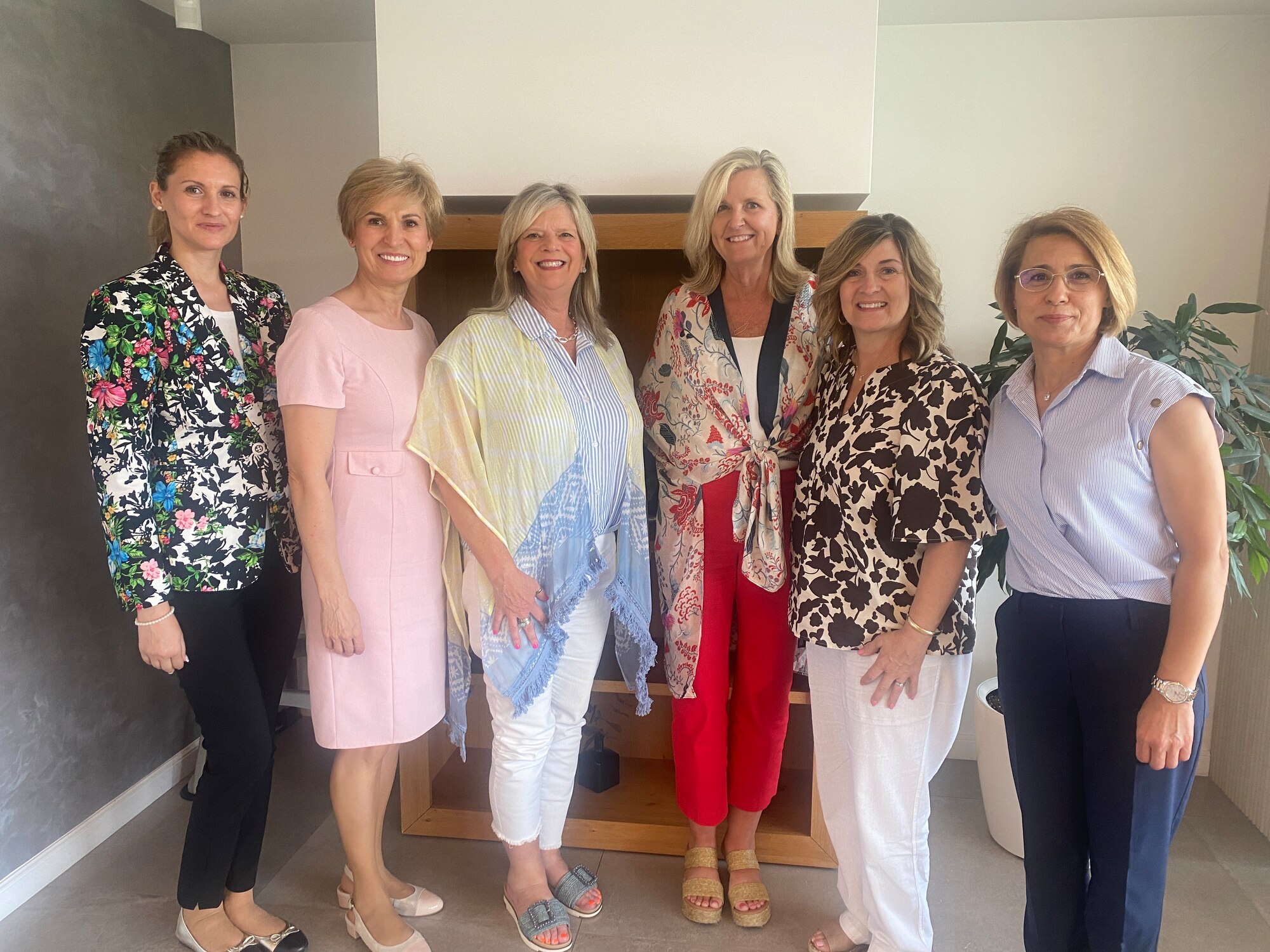 Spouses of Tennessee National Guard leadership posing for a photo with Bulgarian Deputy Minister of Foreign Affairs and  Chairperson of the Bulgarian Armed Forces Women’s Committee during a visit.
