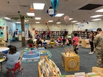Sheriff R.E. Cycle visits JBSA libraries