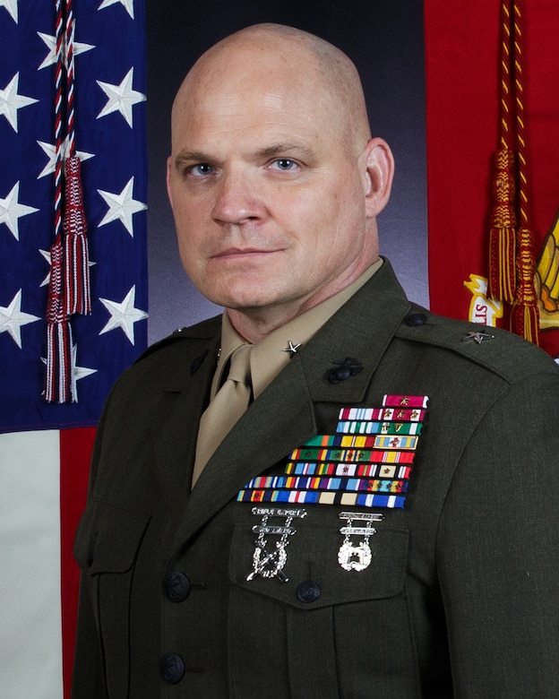 Command Photo of Brigadier General Michael R. Nakonieczny