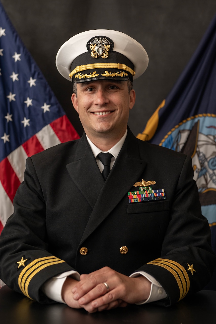 Cmdr. Matthew Hall