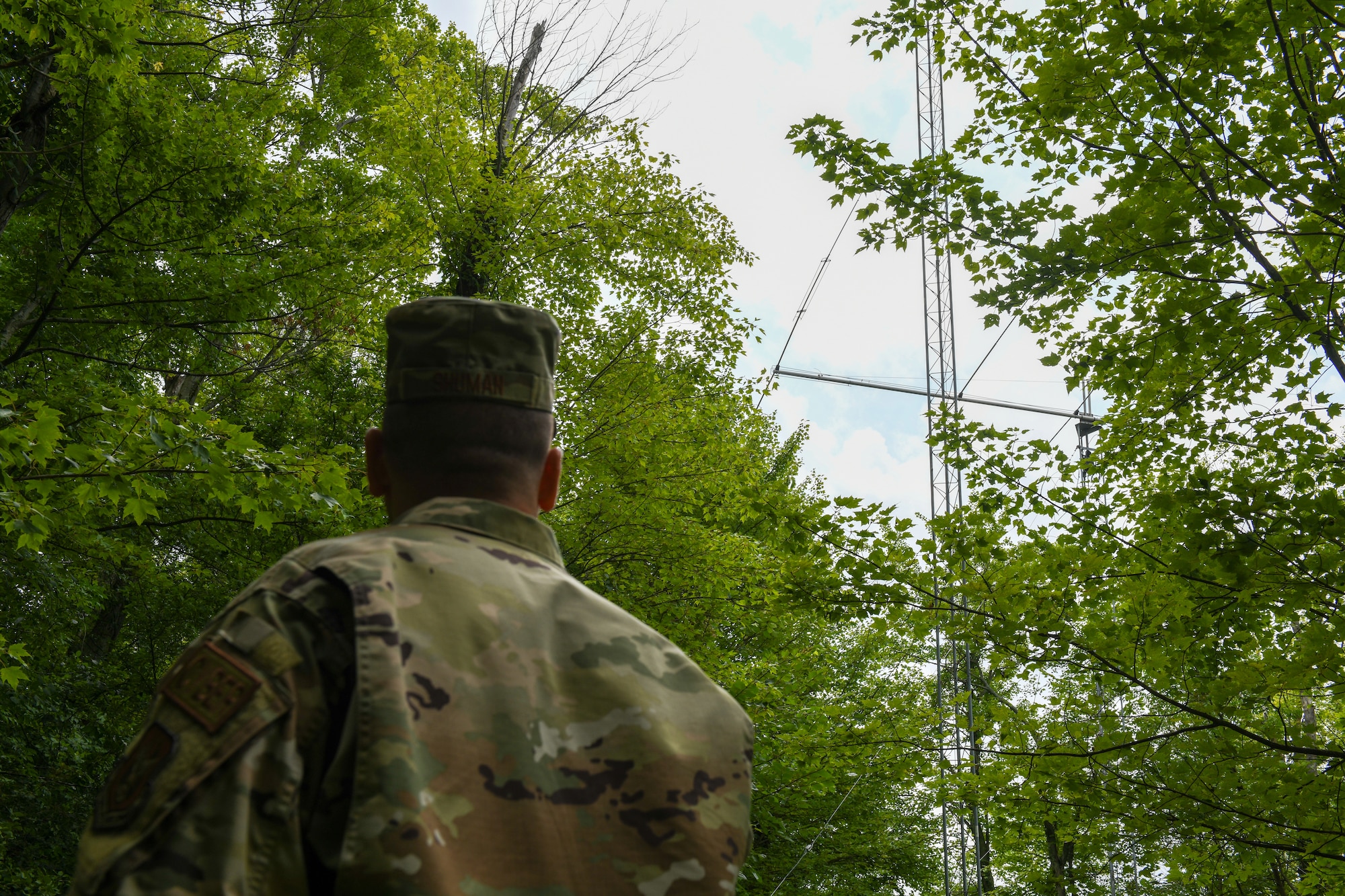 Senior Master Sgt. Jared Shuman, 910th Communications Squadron superintendent, participates in the U.S. Army Networks Command High-Frequency Skills Competition at Youngstown Air Reserve Station, Ohio, July 25, 2024.