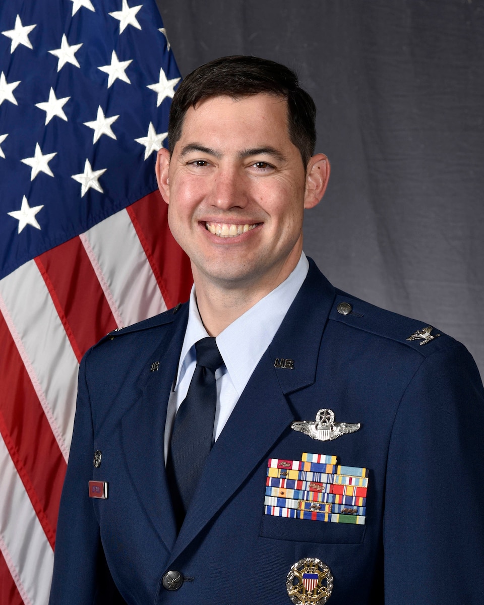 military members portrait official photo in his dress blues