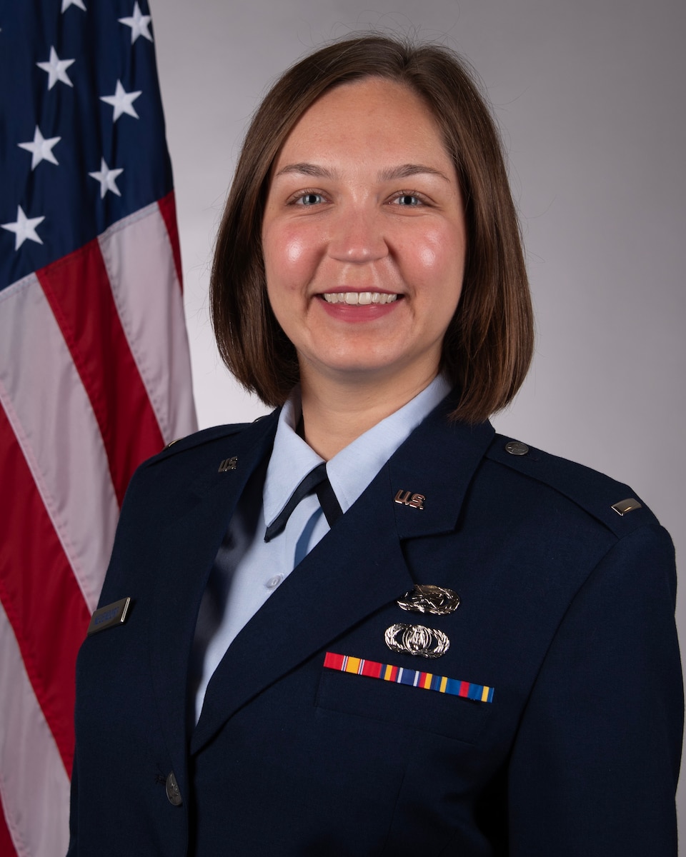 1st Lt Dorian Neuendorf Official Service Dress Photo