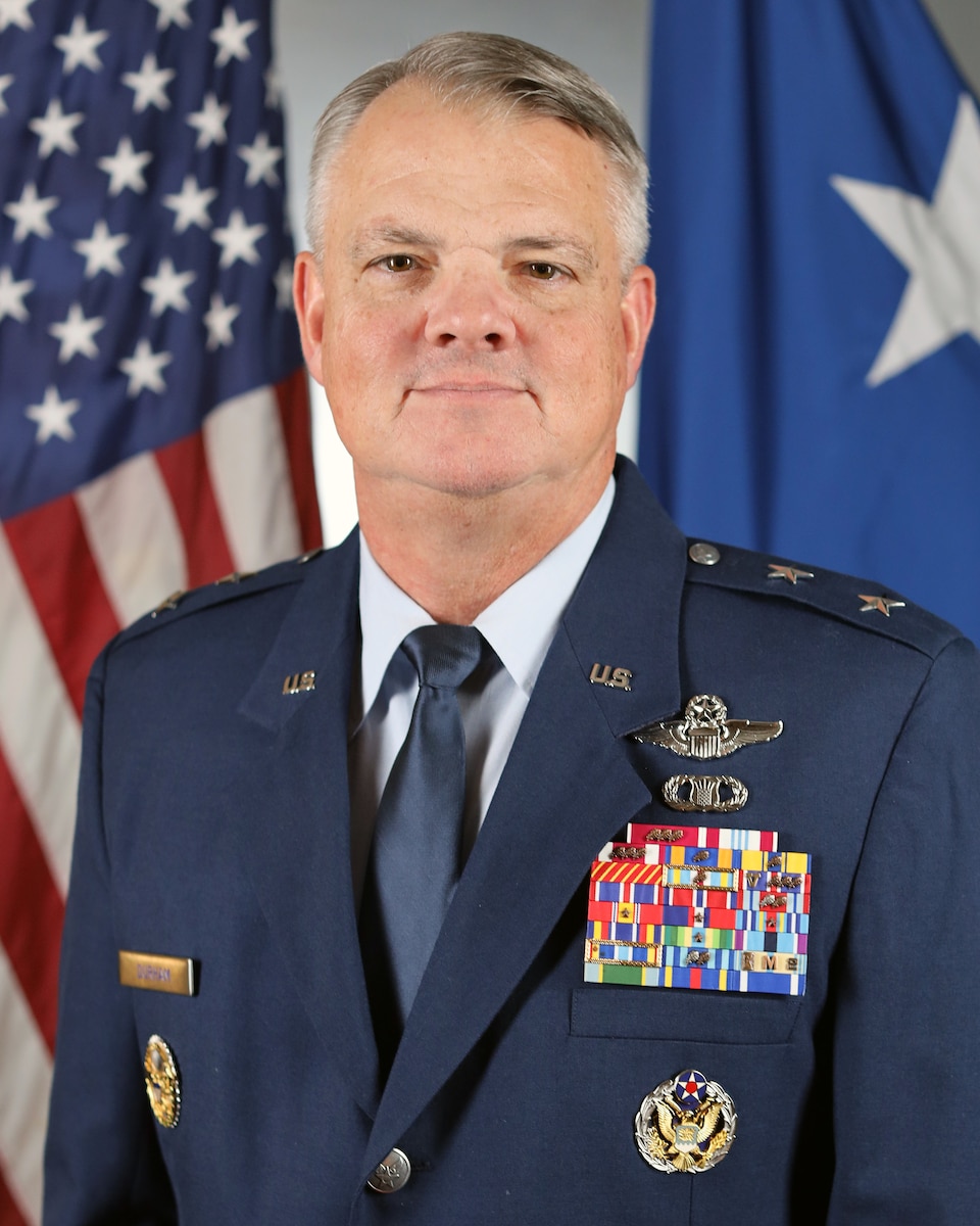 Official photo of Maj. Gen. D. Scott Durham.