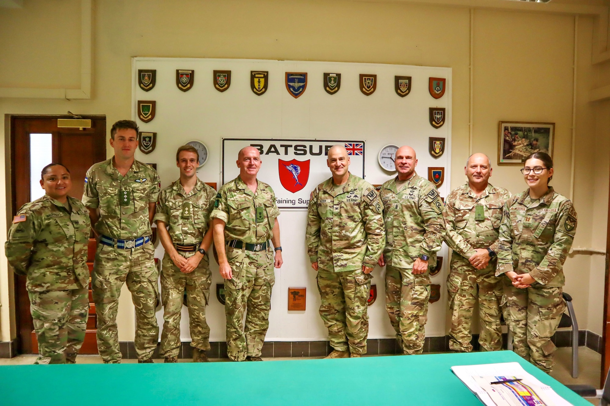 A photo of military personnel posing.