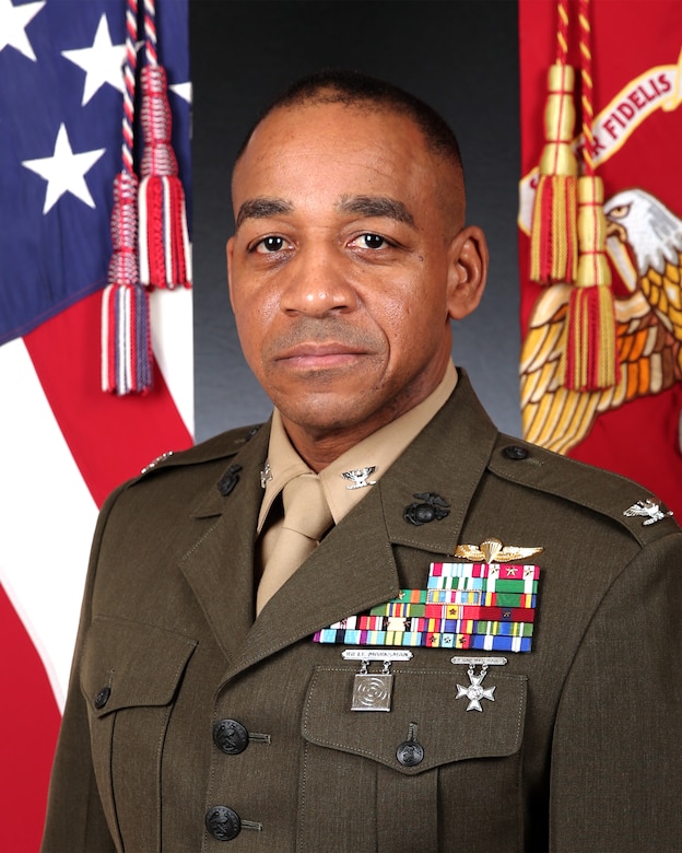 Official Photo of Colonel Marc T. Walker
