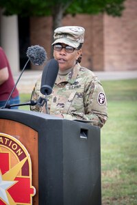 BAMC bids farewell to Dobbins, welcomes Blash during change of responsibility ceremony
