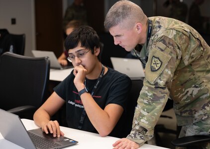 91st Cyber Brigade hosts students for “capture-the-flag” event