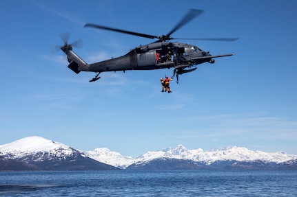 Alaska Air National Guard rescues hypothermic mariner near Kodiak
