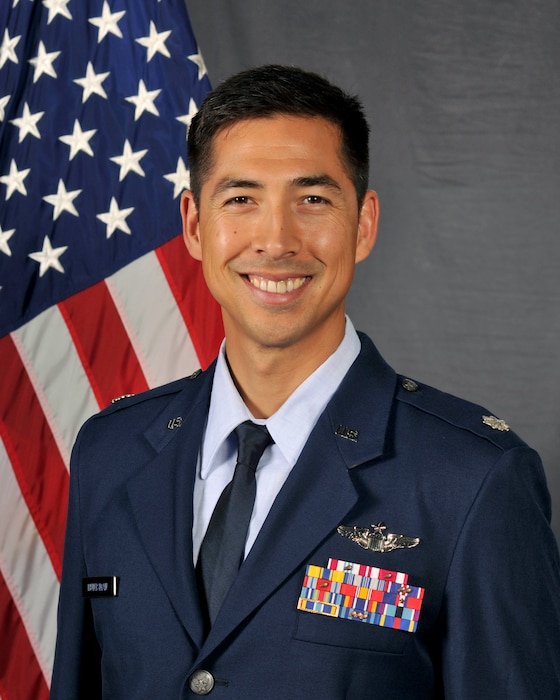 Official photo of new Deputy Commander.