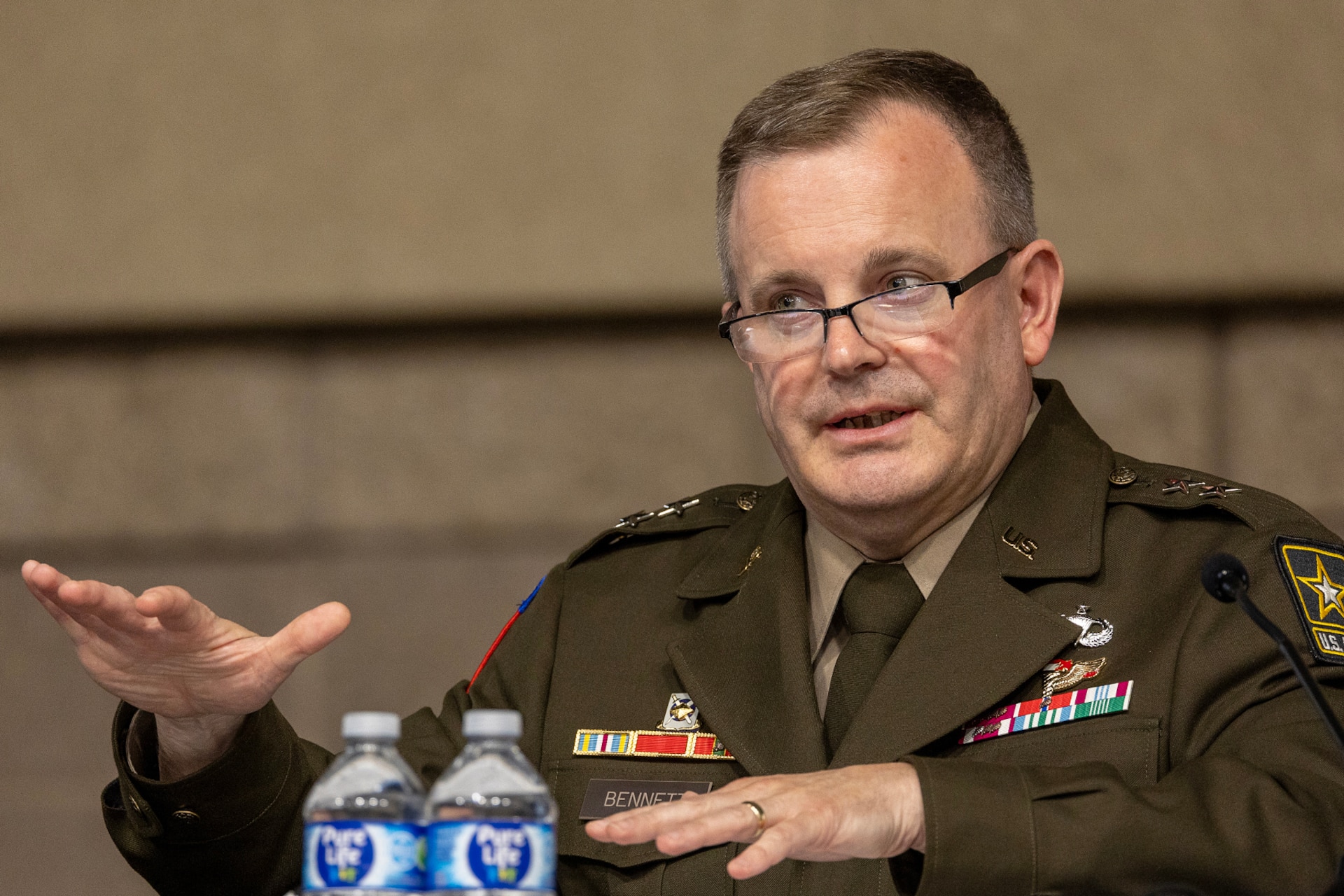 Maj. Gen. Mark S. Bennett, Deputy Assistant Secretary of the Army for Budget, delivers a presentation during the Society of Defense Financial Management’s Profession Development Institute in Phoenix May 30, 2024. The PDI was a chance for the Army’s finance and comptroller organizations to come together, share best practices, solve shared problems, and professionally develop Soldiers and Army civilian employees. (U.S. Army photo by Mark R. W. Orders-Woempner)