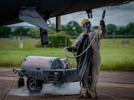 Minot maintainers support B-52 operations in England