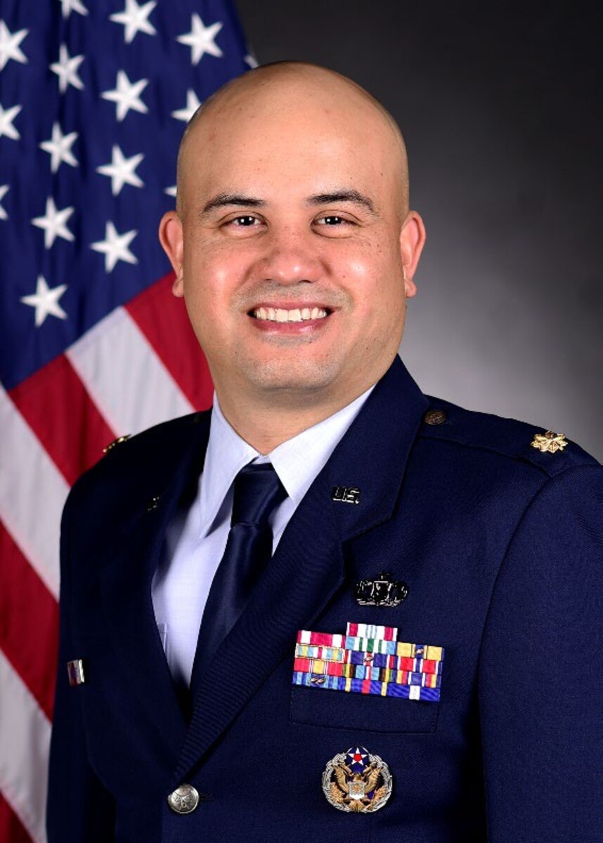 LIEUTENANT COLONEL STEVEN L. LEMAIRE commander bio image.