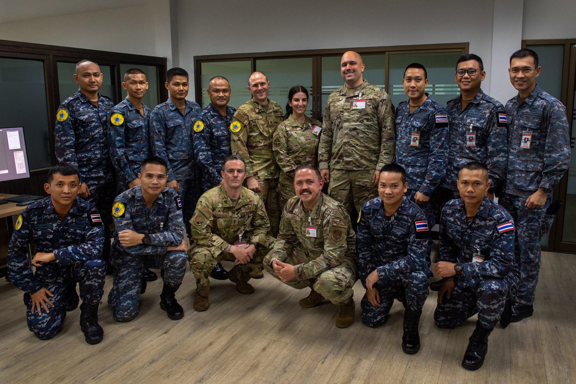 Group photo of Royal Thai Air Force and US Air Force Airmen
