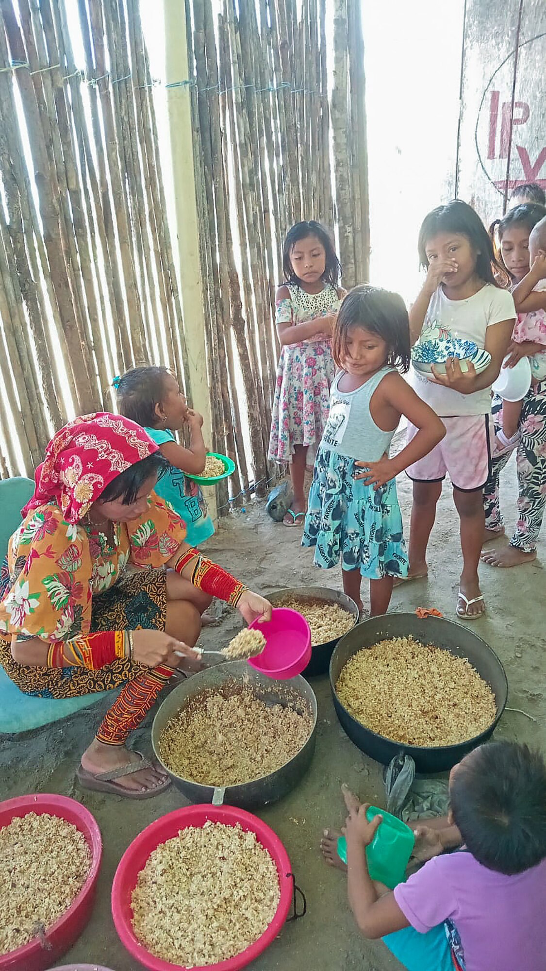 girls in line for food