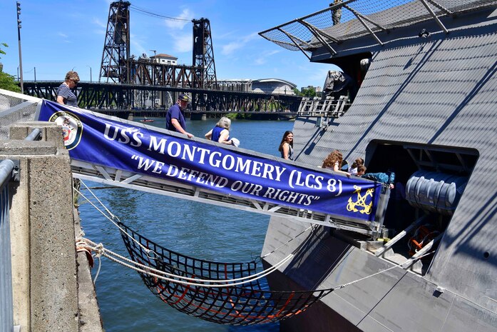 Guests tour USS Montgomery (LCS 8) during Portland Fleet Week in Portland, Oregon.