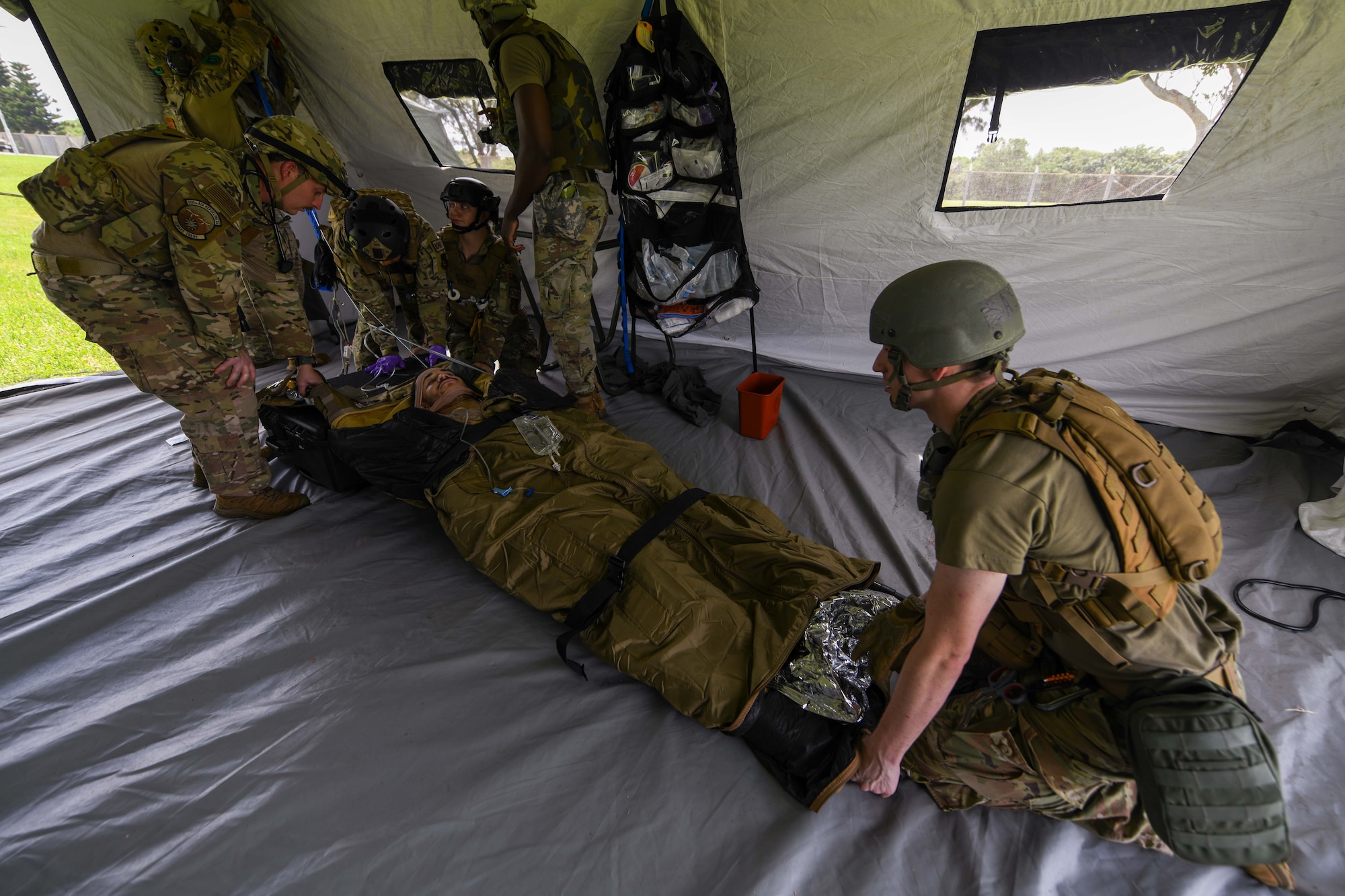 U.S. Service Members participate in an excercise.