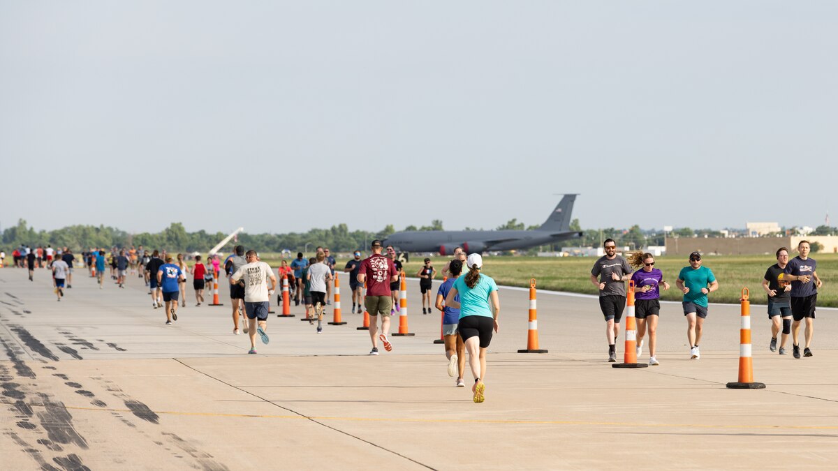 Hundreds turnout for annual Air Force Assistance Fund Runway 5K Air Force Materiel Command Article Display