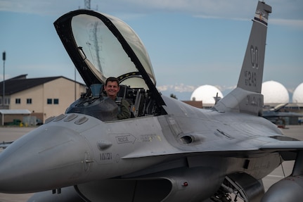 U.S. Air Force Lt. Gen. Michael A. Loh, director, Air National Guard, in an F-16 Fighting Falcon aircraft assigned to the Colorado National Guard ahead of his final flight at Buckley Space Force Base, Aurora, Colorado, June 7, 2024. The aircraft was the same one Loh flew in combat while assigned to the 140th Wing, CONG.