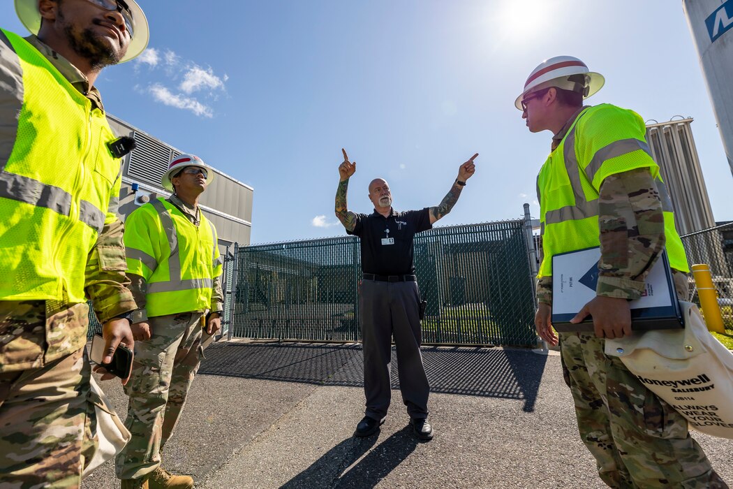 A “power team” made up of Soldiers and civilians from multiple governmental agencies trained together during a two-week exercise May 27 through June 7. The scenario simulated a devastating power outage affecting multiple states.