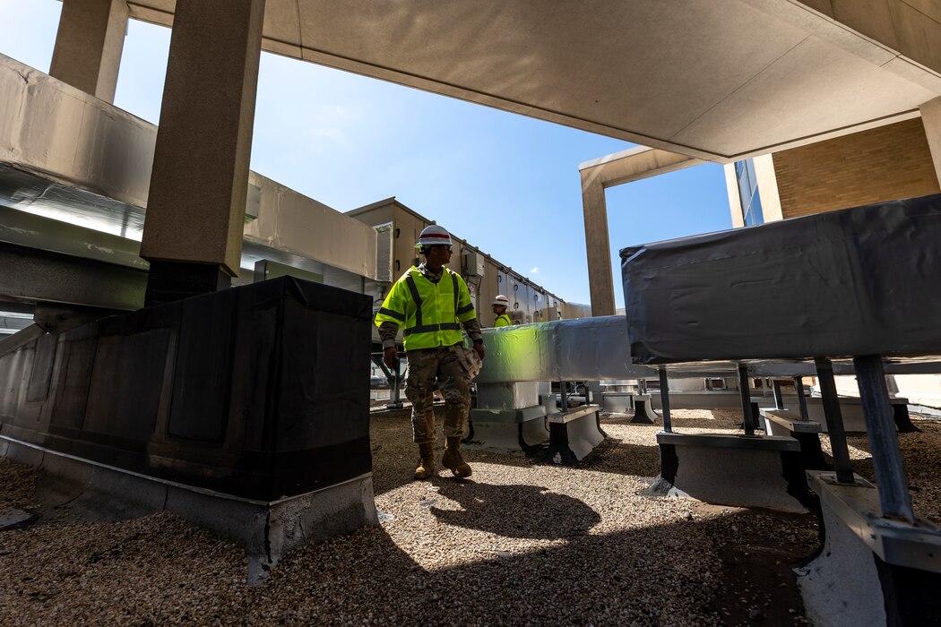 A “power team” made up of Soldiers and civilians from multiple governmental agencies trained together during a two-week exercise May 27 through June 7. The scenario simulated a devastating power outage affecting multiple states.