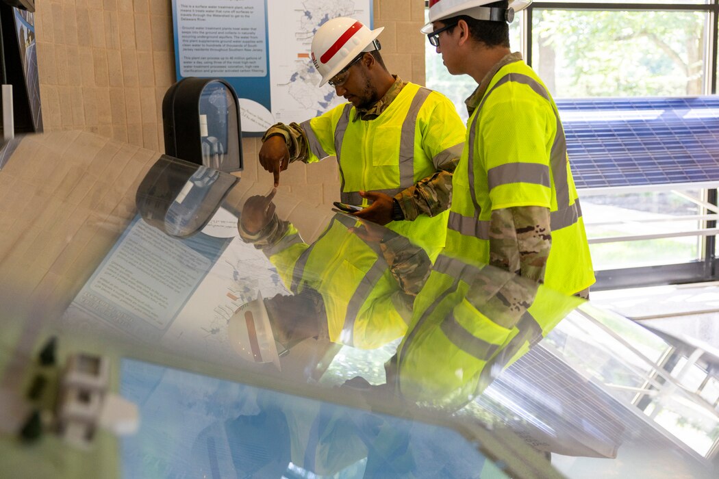 A “power team” made up of Soldiers and civilians from multiple governmental agencies trained together during a two-week exercise May 27 through June 7. The scenario simulated a devastating power outage affecting multiple states.