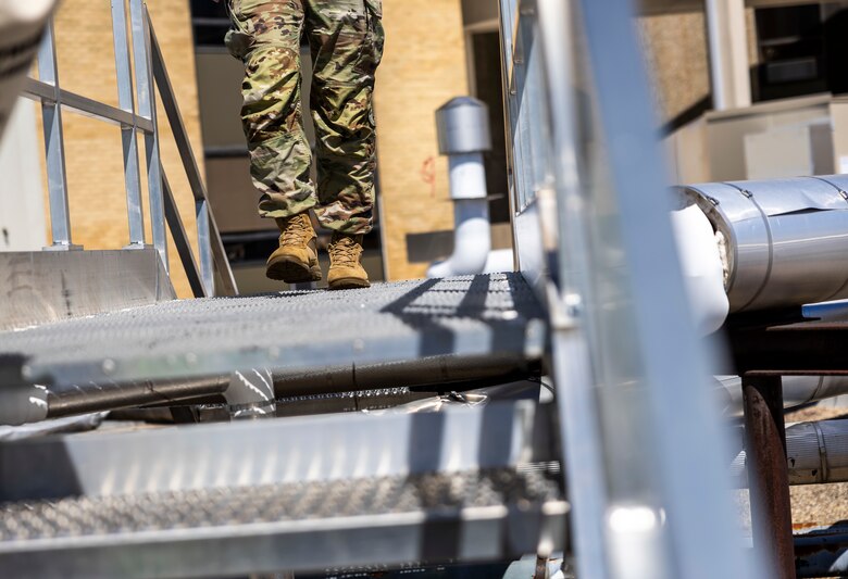 A “power team” made up of Soldiers and civilians from multiple governmental agencies trained together during a two-week exercise May 27 through June 7. The scenario simulated a devastating power outage affecting multiple states.
